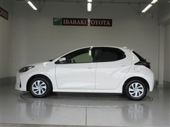 ヤリス ハイブリッド X