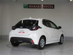 ヤリス ハイブリッド X