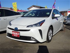 トヨタ プリウス S