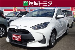 トヨタ ヤリス X