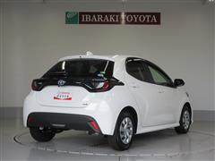 ヤリス ハイブリッド X