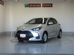 ヤリス ハイブリッド X