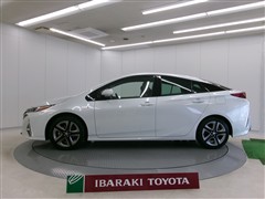 プリウスPHV A プレ ナビ