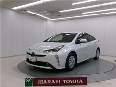 トヨタ プリウス S セーフティプラス2