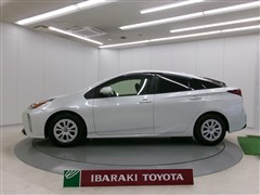 プリウス S セーフティプラス2