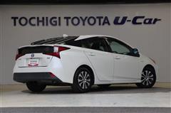 プリウス A