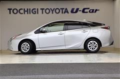 プリウス Sセーフティープラス