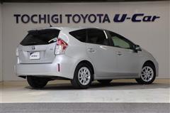 プリウスアルファ S