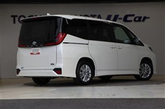 ノア ハイブリッド S-G 8ニン