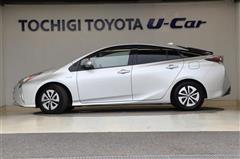 プリウス A