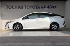 プリウスPHV S セーフティ