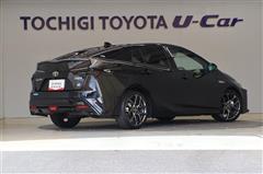 プリウスPHV SナビGRスポーツ