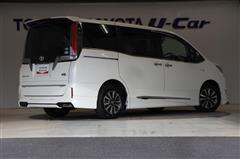 エスクァイアHV GI プレミアムBT