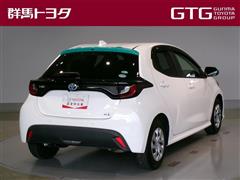 ヤリス ハイブリッド X