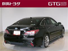 クラウン ハイブリッド RS