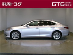 ES300h バージョンL