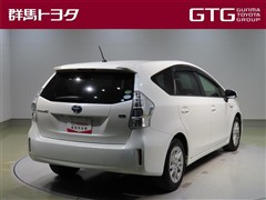 プリウスアルファ S