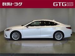 ES300h バージョンL