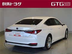 ES300h バージョンL