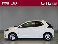 ヤリス ハイブリッド X