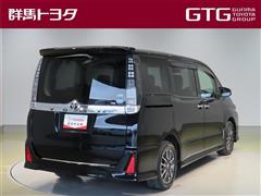ヴォクシー ZS