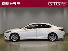 ES300h バージョンL