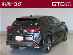 UX250h Fスポーツ