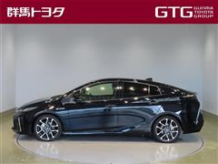 プリウスPHV S GRスポーツ