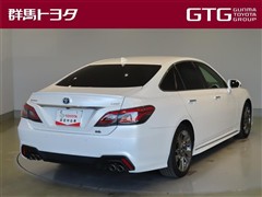 クラウンハイブリッド RS