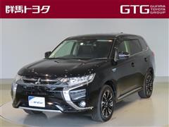三菱　アウトランダーPHEV Gリミエディ