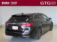 アベンシス Xi