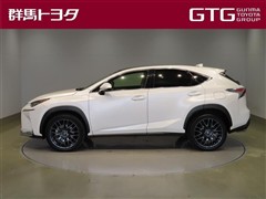 NX200t バージョンL