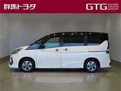 セレナ E-パワー ハイウェイスターV