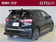 フィット E:HEV リュクス