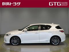 CT200h Fスポーツ