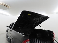 ハイラックス Z GRスポーツ