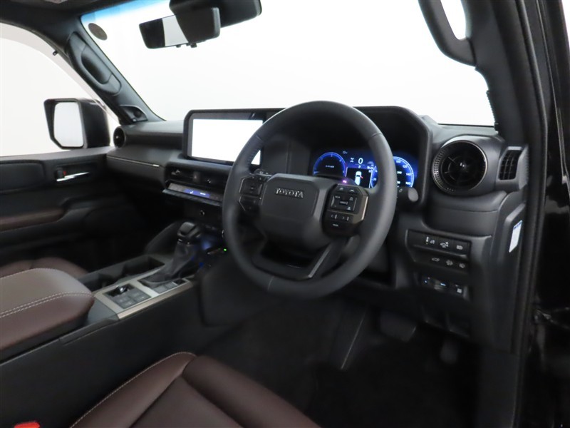 ランドクルーザー250 ZX（034012861303）の中古車 | トヨタ認定中古車