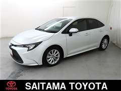 トヨタ　カローラセダン HV S