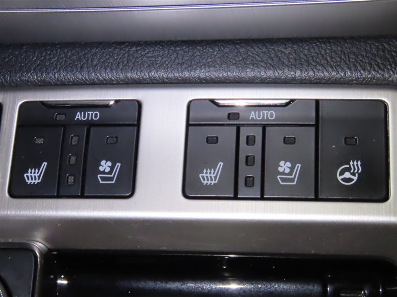 ランドクルーザー ZX（034012888881）の中古車 | トヨタ認定中古車