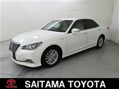トヨタ　クラウンHV ロイヤルサルーン