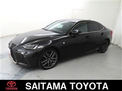 IS300h ブラックシークエンス