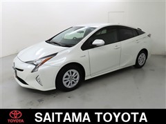 トヨタ プリウス S