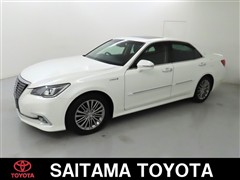 トヨタ　クラウン HV ロイヤルサルーン