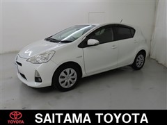 トヨタ アクア G