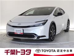 トヨタ　プリウスPHEV Z