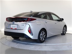 プリウスPHV A