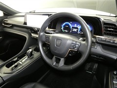 クラウン クロスオーバーGアドバ