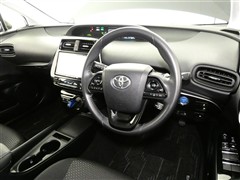 プリウス S セーフティプラス2