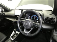 ヤリスクロス HEV Z