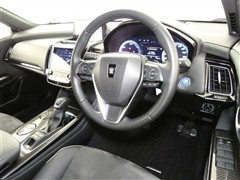 クラウンHEV RSアドバンス